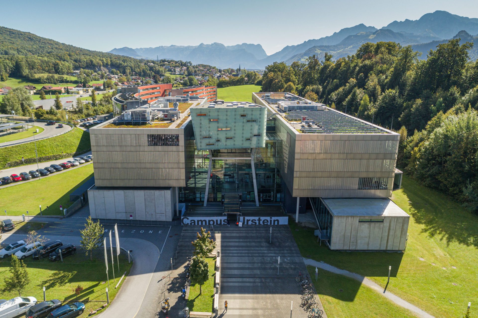 FHS_Drohnenaufnahme_Campus_Urstein_c_Neumayr_Masser