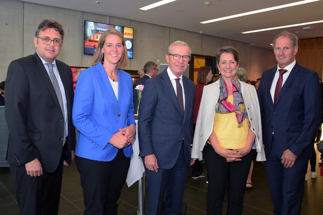 Gruppenfoto-Veranstaltung-Salzburg-als-Hochschulstandort